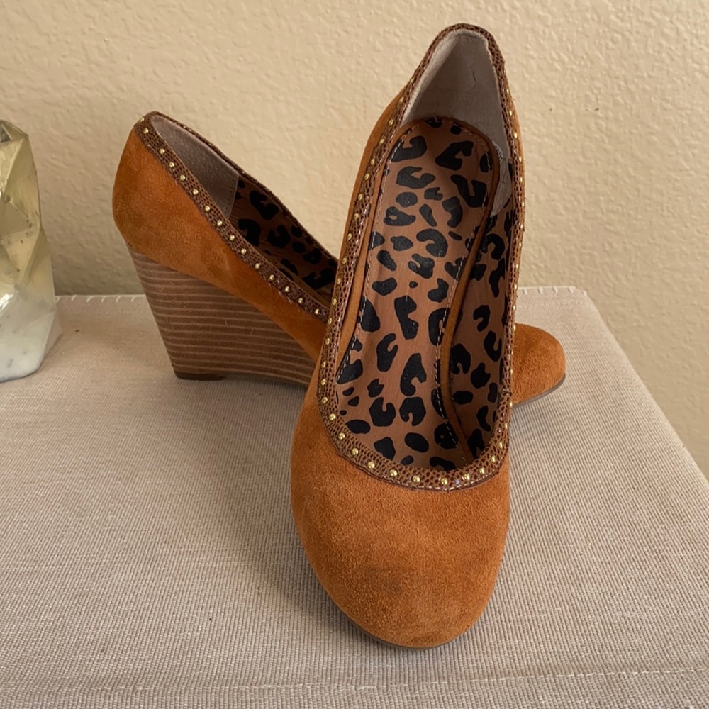 Jessica Simpson Suede Wedges Tan 7.5